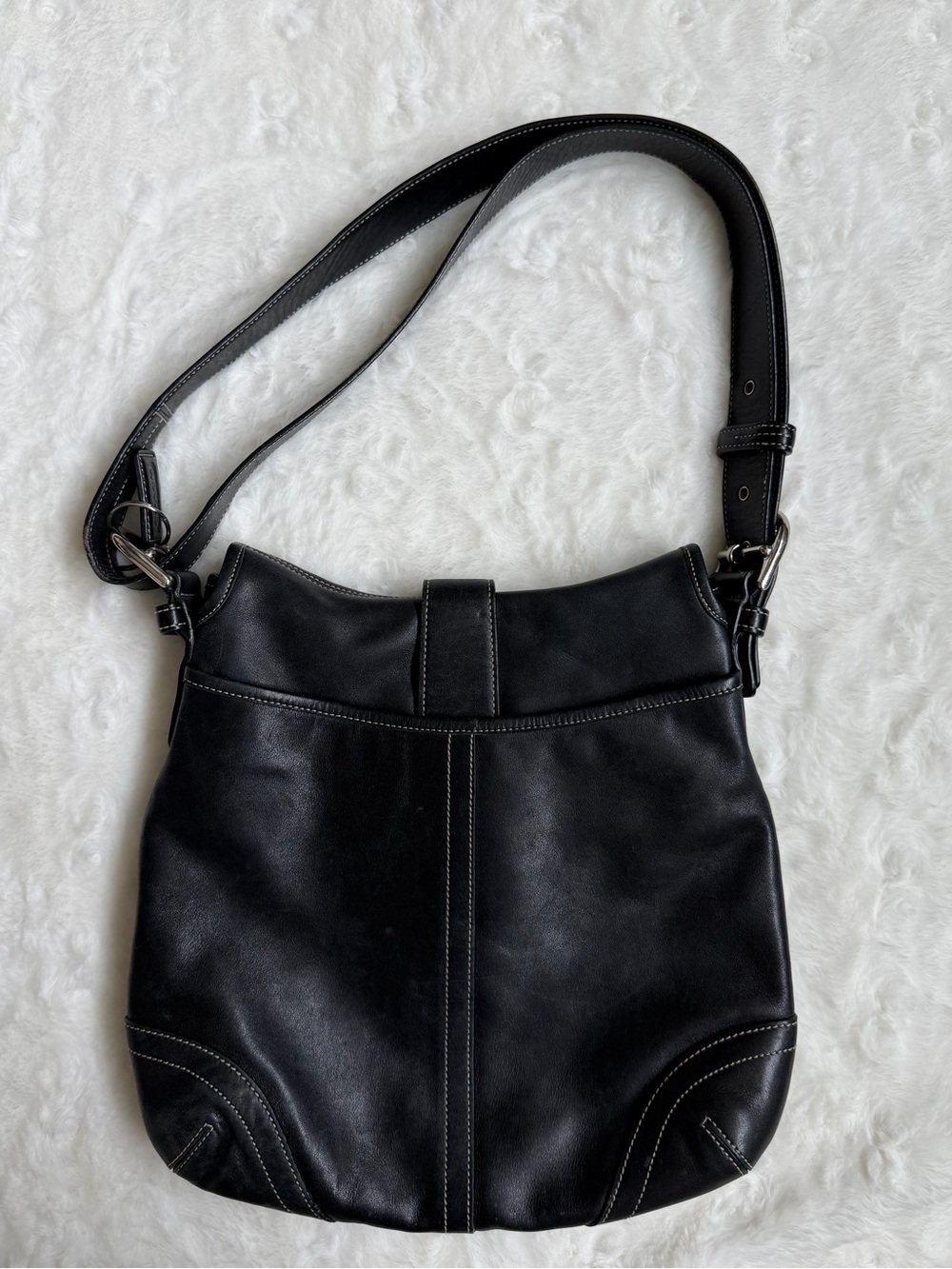 Coach Black Leather Shoulder Bag with Buckle Detail - Picture 2 of 16